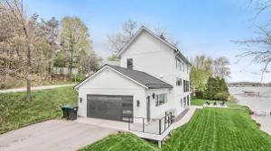 6740 Kitson NE Drive