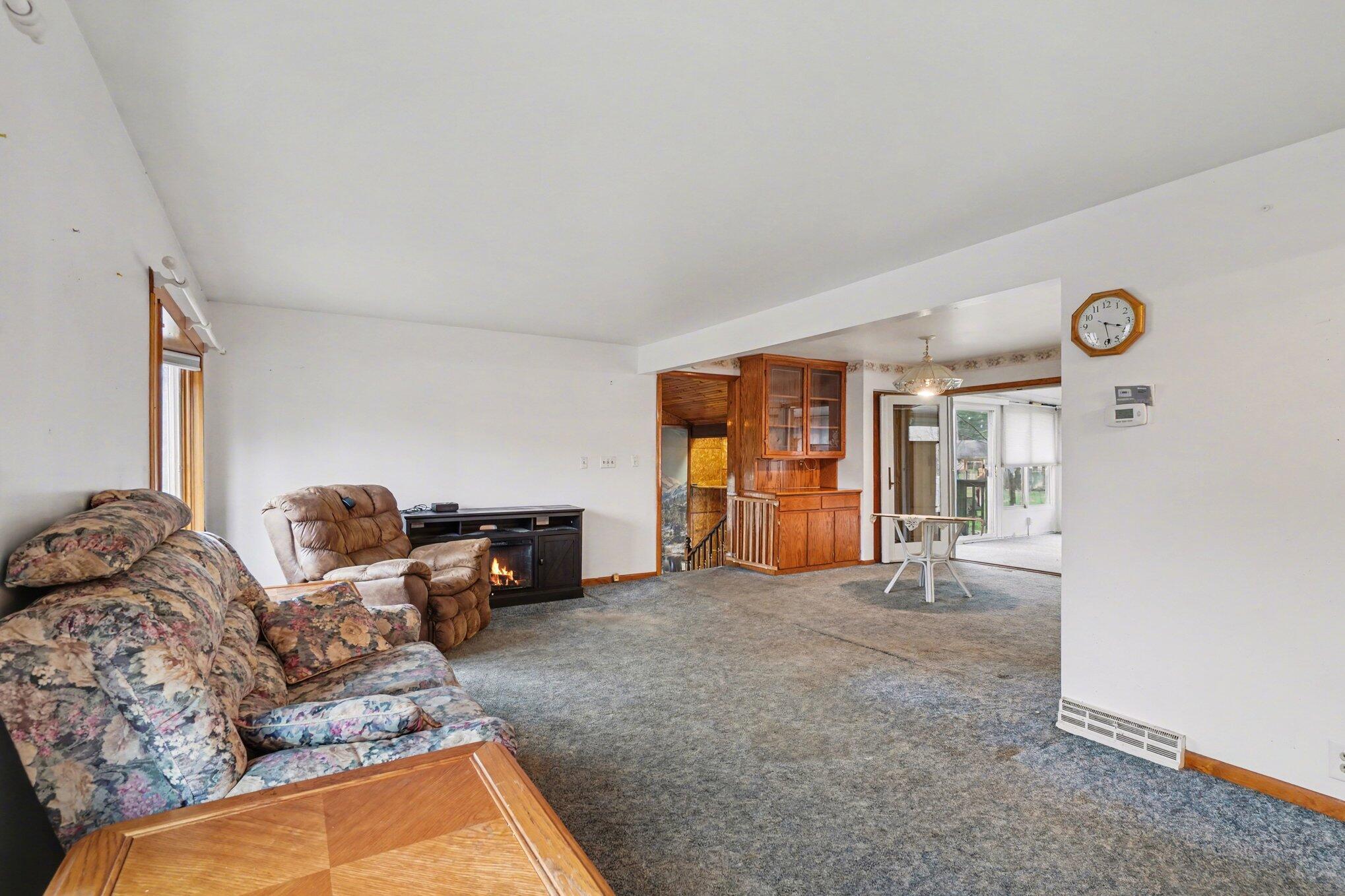 Image 4: 004_file_3052