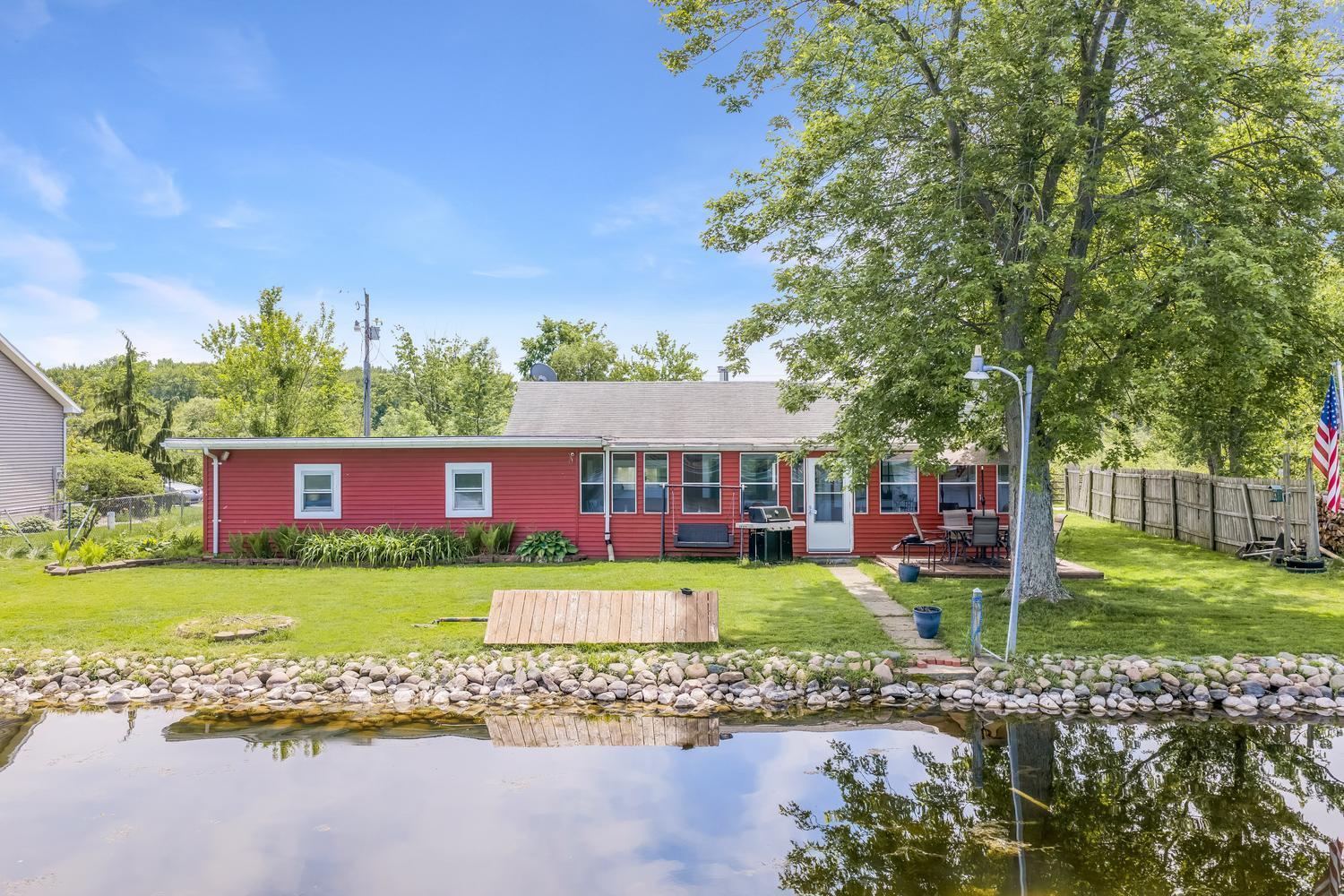 Image 1: 68258 Cassopolis Rd