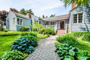 3140 S Lakeshore Drive