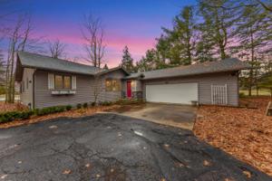 6719 Clubhouse E Drive