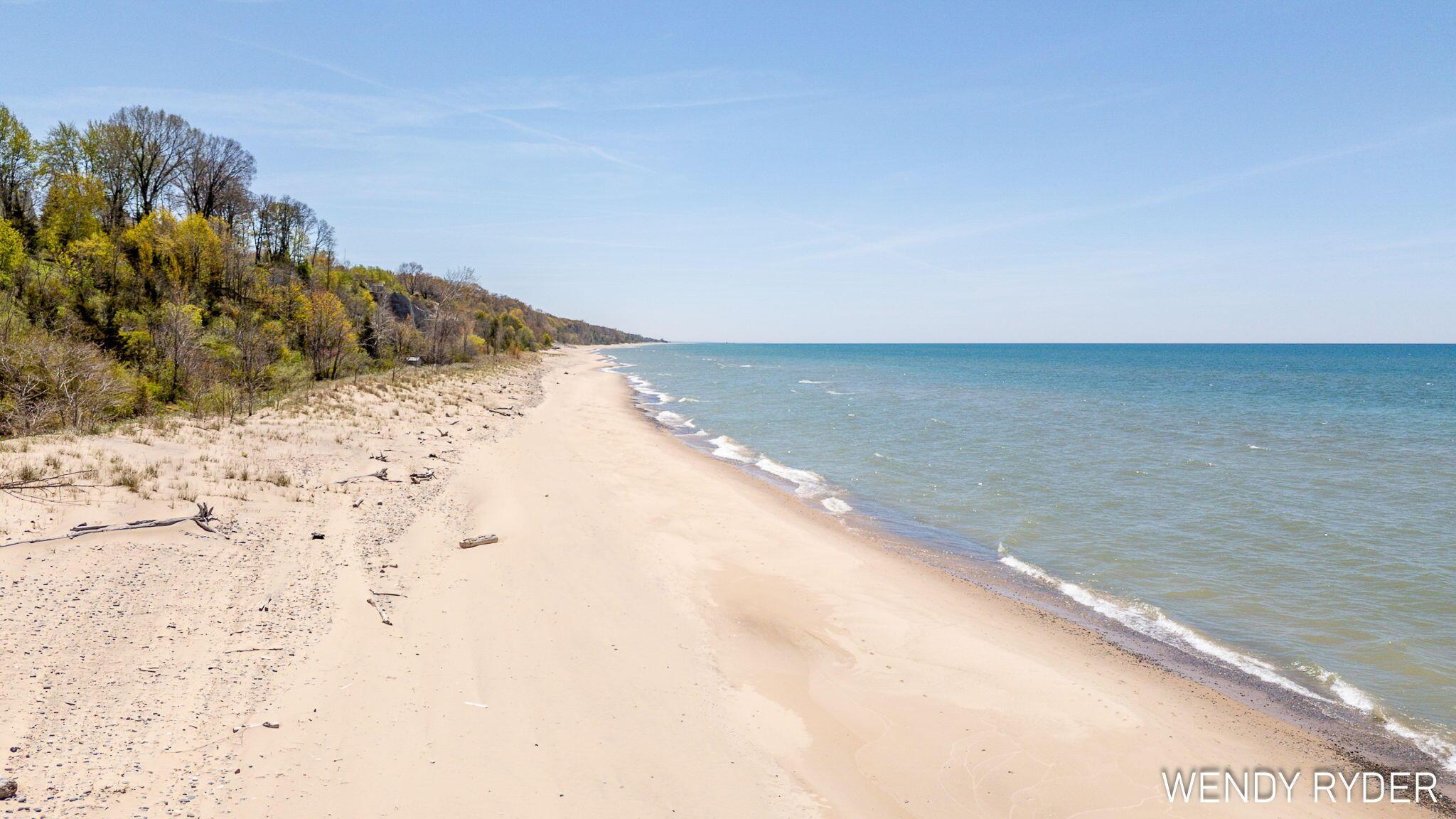 Image 3: 30-web-or-mls-475-lakeshore-dr
