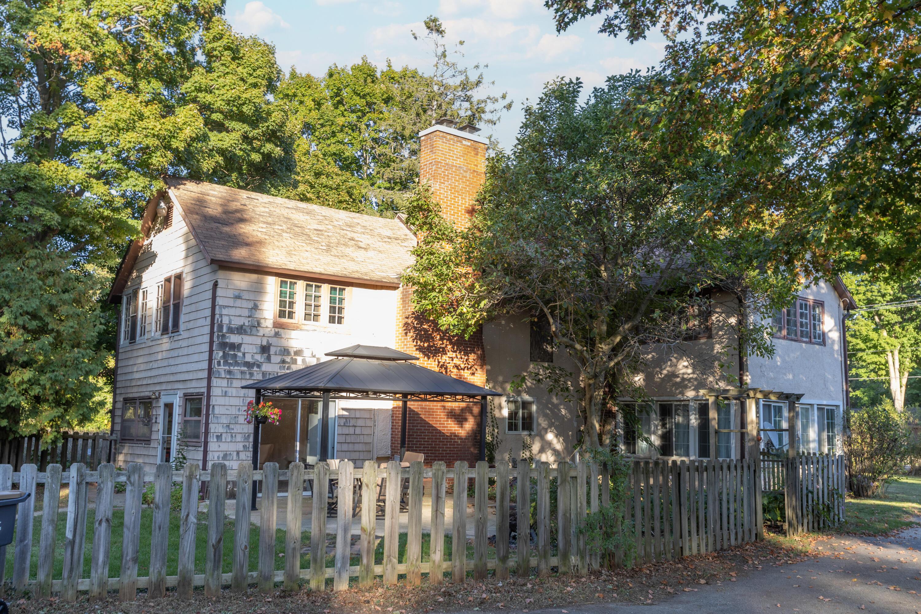 Image 3: Lakeshore Drive