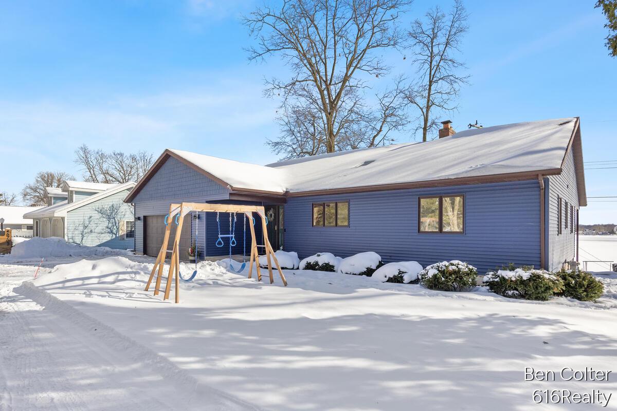 Image 3: 6703-Golf-side_002