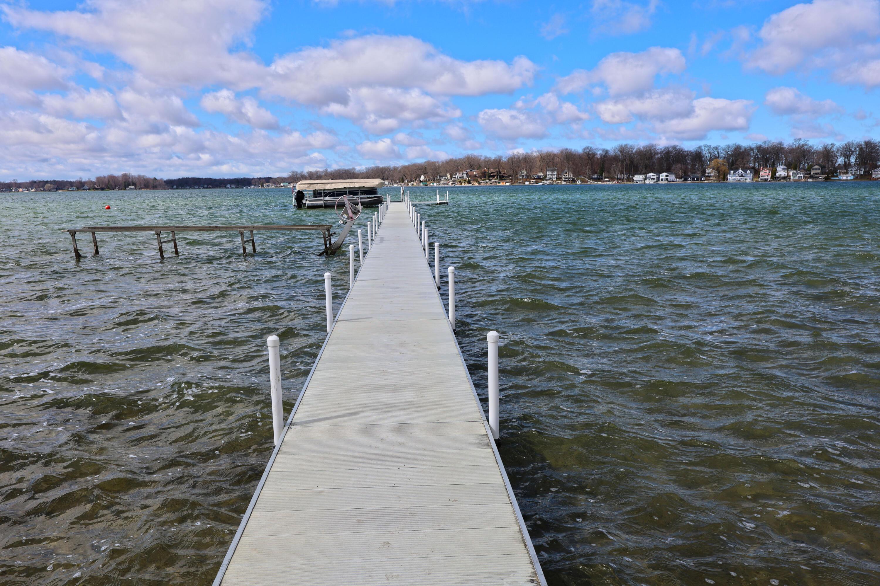 Image 3: Rainbow Park (Shared Pier)