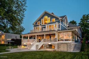 2021 Lakeway Drive