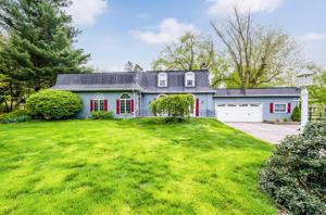 3251 S Lakeshore
