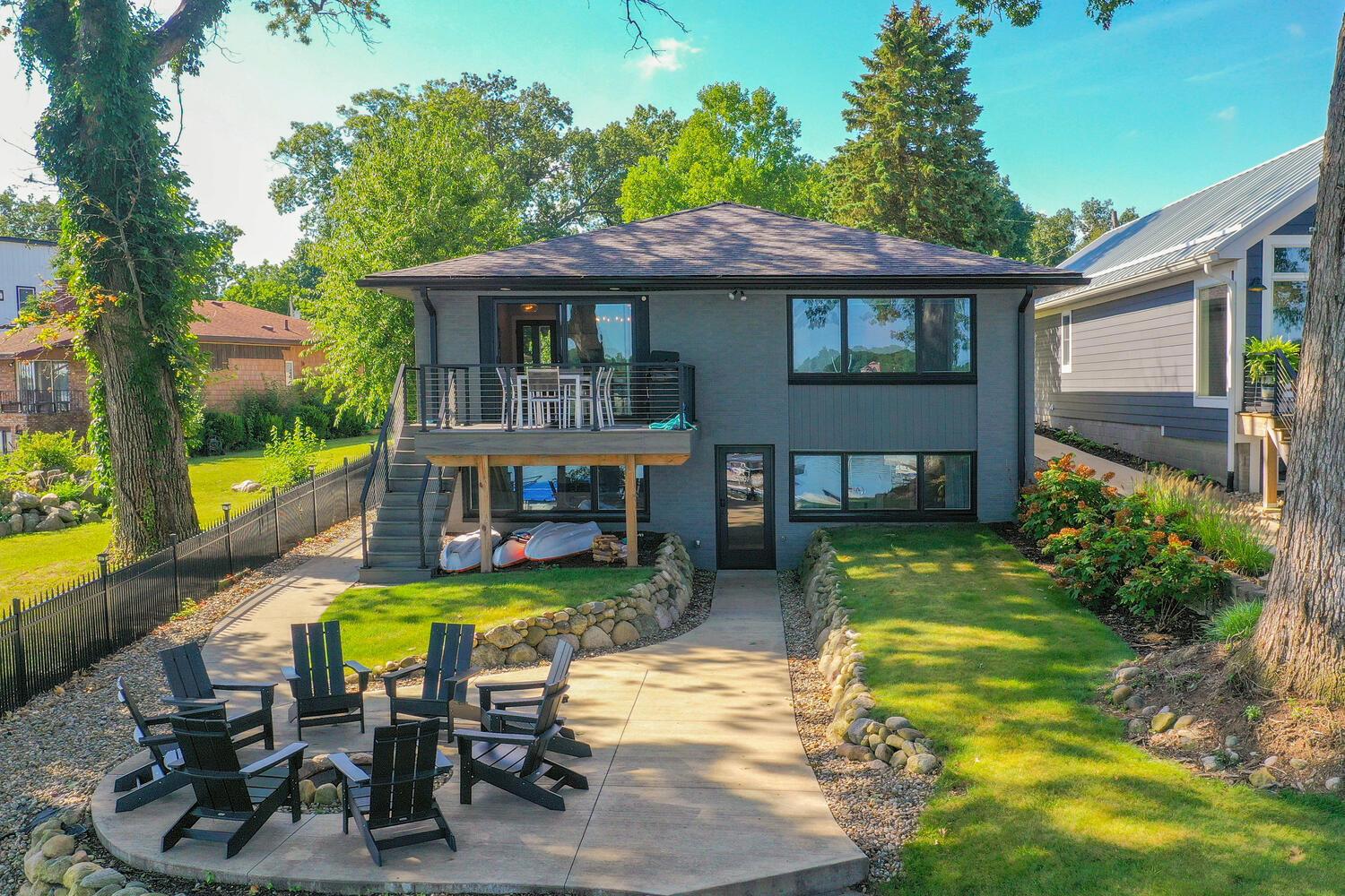 Image 1: 23876 S Shore Dr Edwardsburg-large-001-0