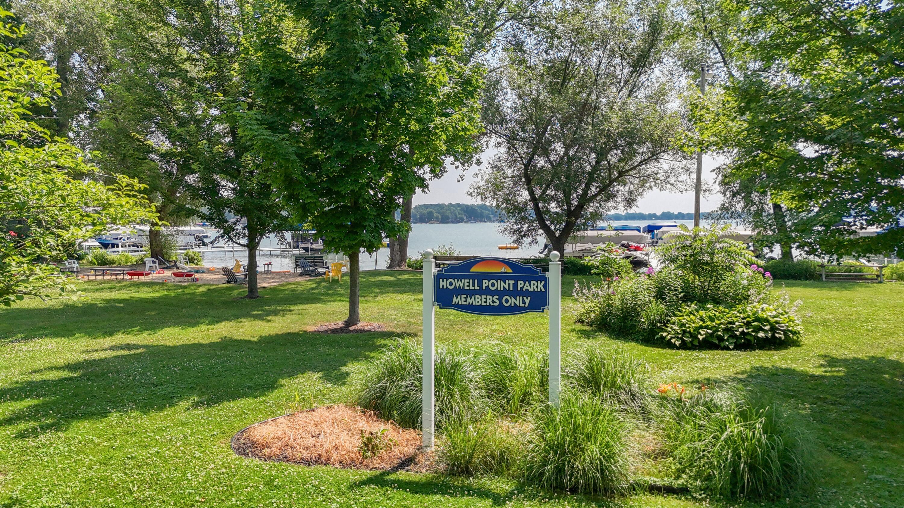 Image 3: HOWELL POINT