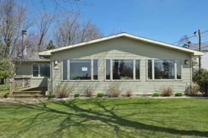 635 Lakeshore Drive