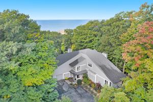 4690 Valleywood Court