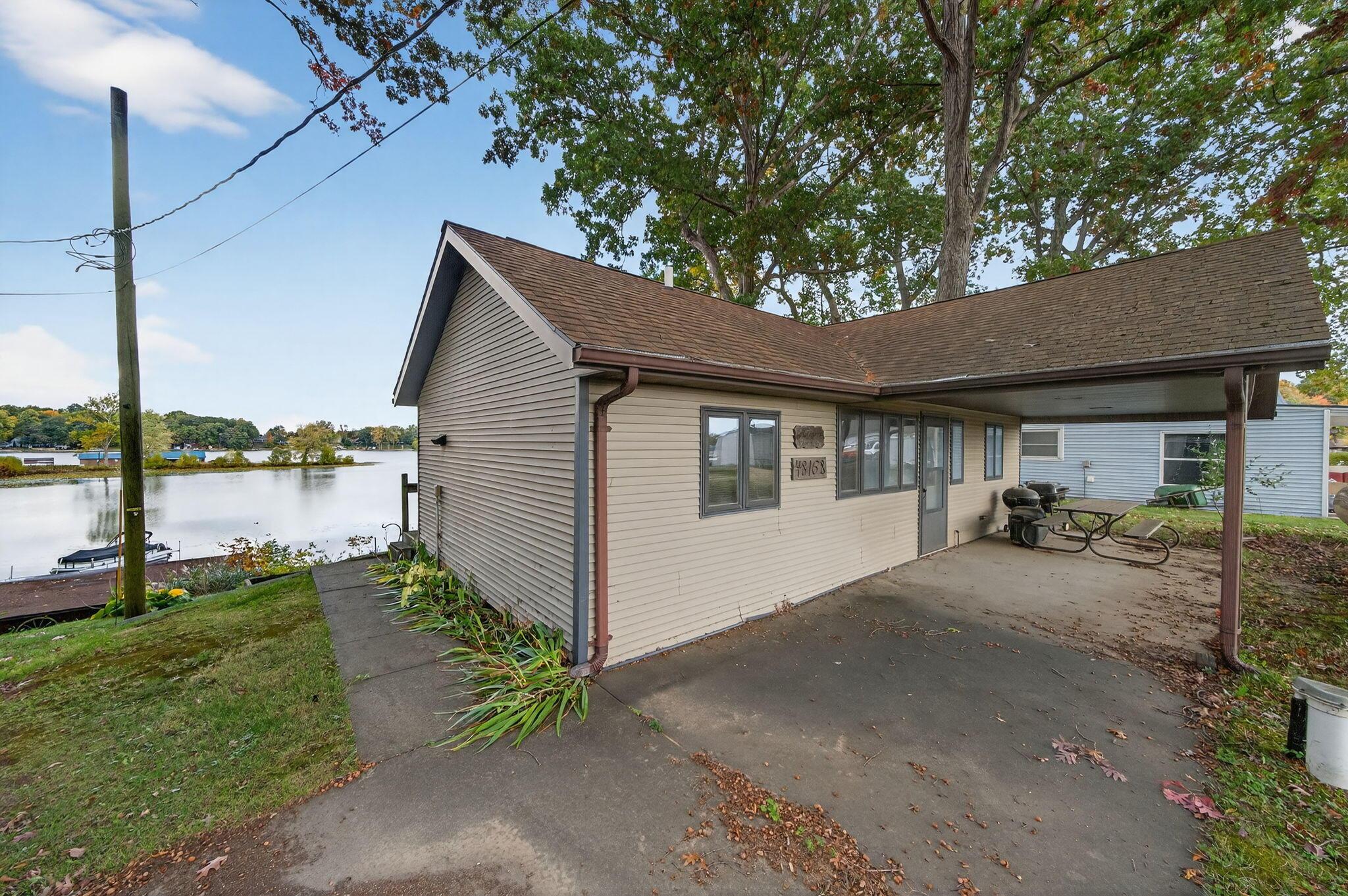 Image 4: 48168 70th Ave-32