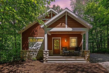 3411 Lake Chapin Drive