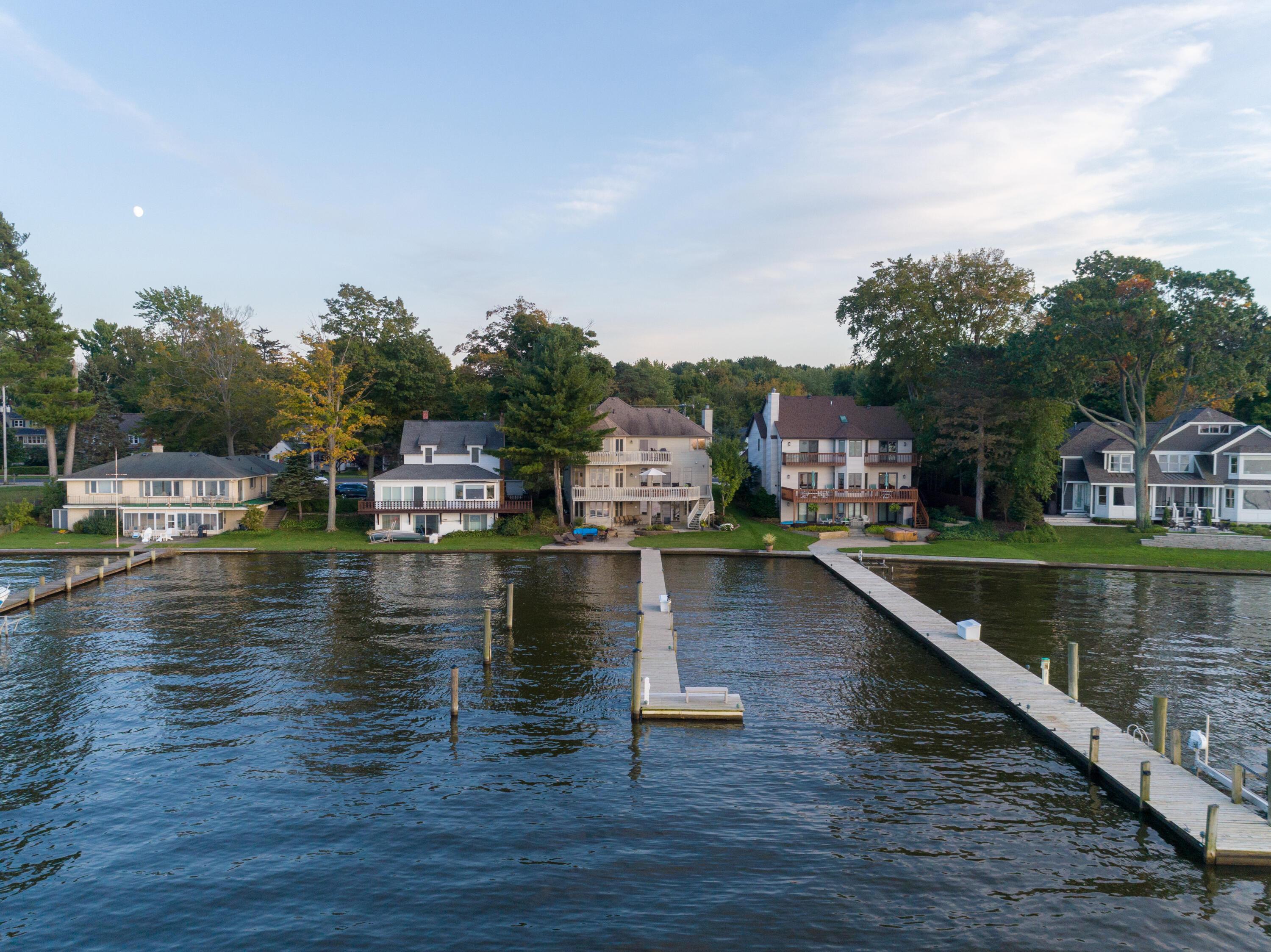 Image 4: Medium-BVW-1761SShore-46