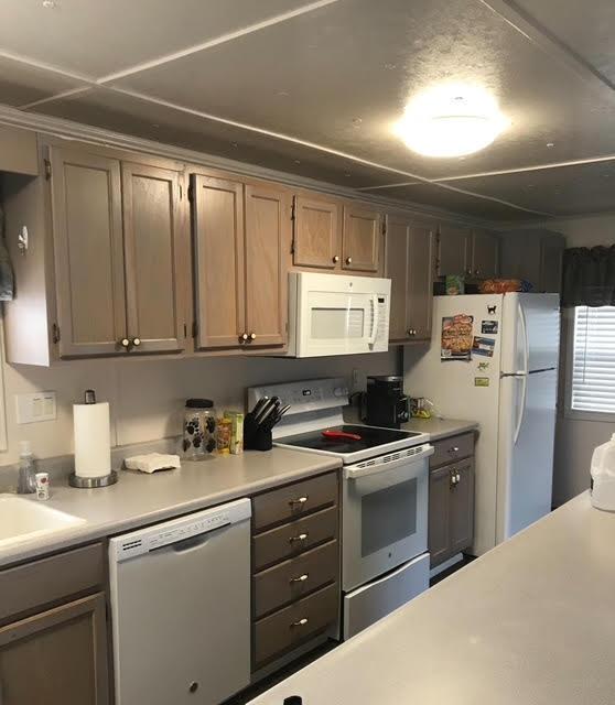 Image 2: 59D0DAE4-EC5E-4AA8-B9AE-4BABC0F1B382