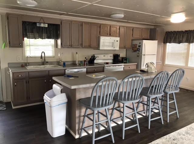 Image 4: 1E89D6AD-8171-4D8E-8673-4CC00106FD8E