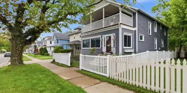 1012 Pearl Street