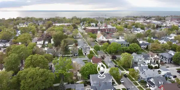 Image 2: 1012 Pearl Street, St. Joseph, MI 49085