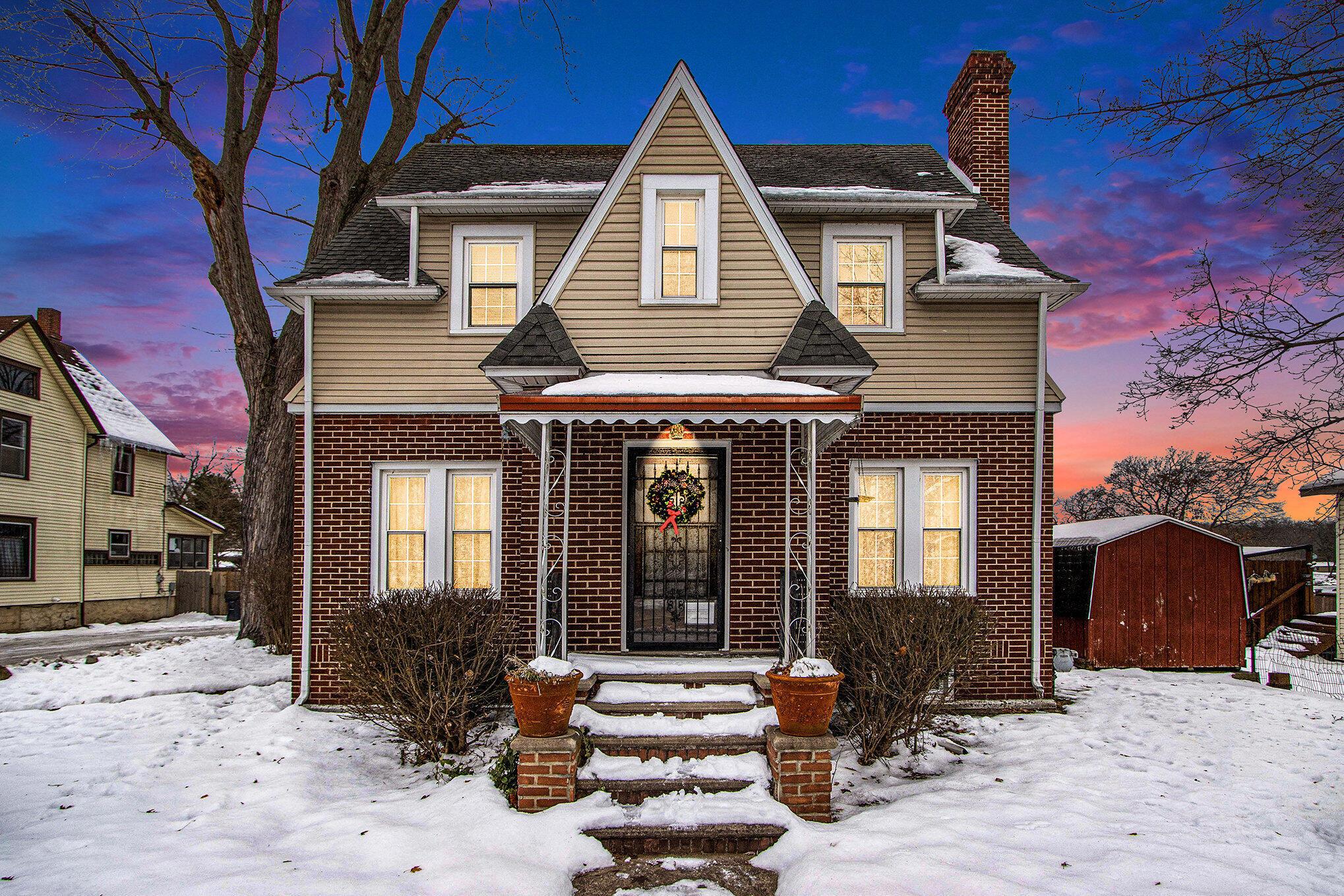 Image 1: 001_610nkalamazoo_-_twilight_78