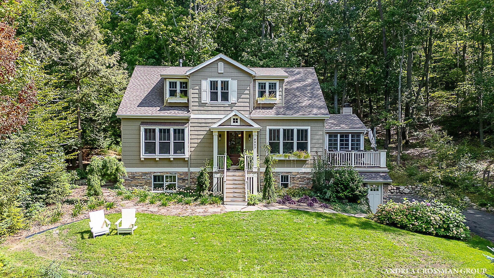 Image 1: 73-web-or-mls-8863-lake-shore-dr