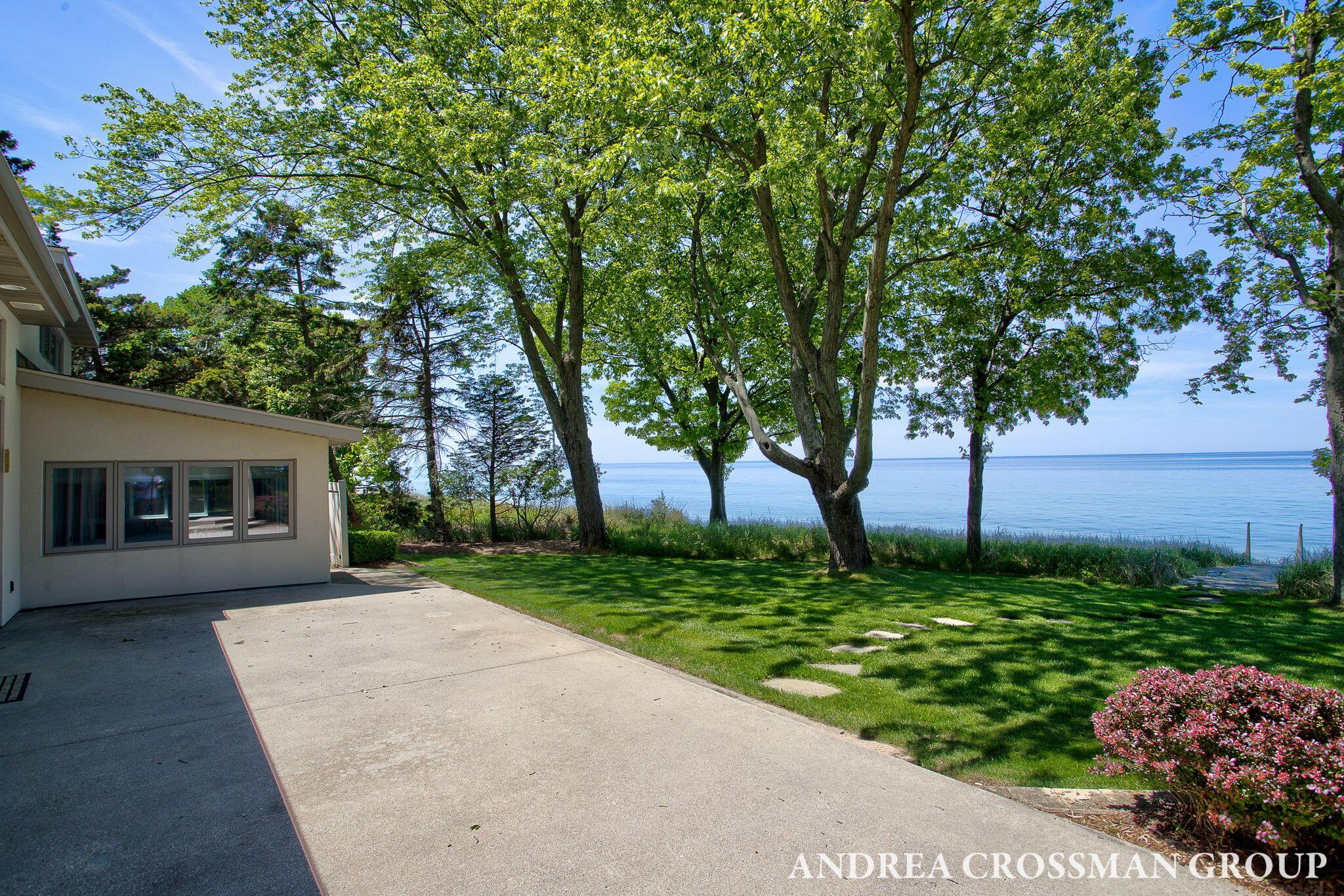 Image 3: 257-web-or-mls-6129-lakeshore-ave
