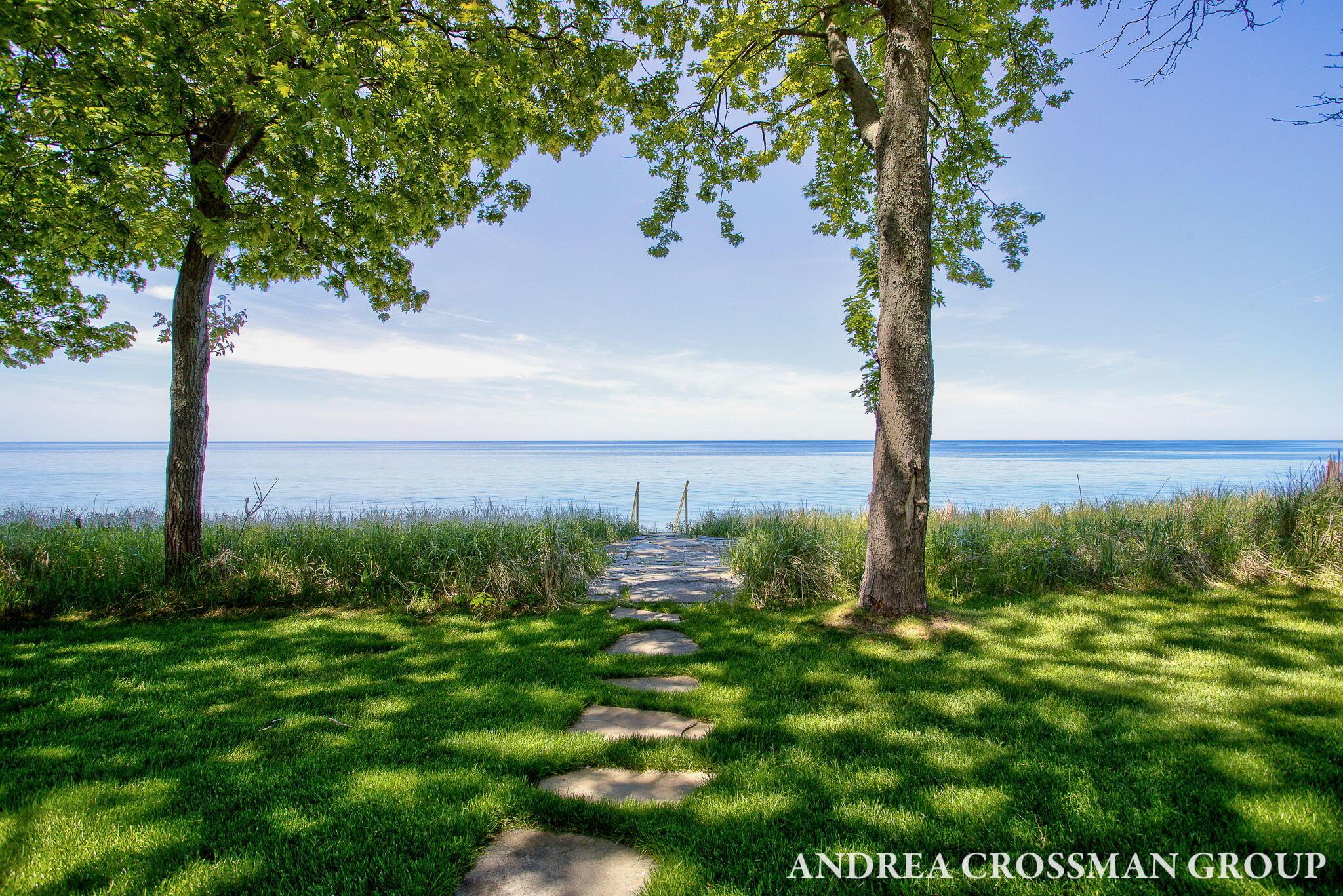 Image 4: 264-web-or-mls-6129-lakeshore-ave