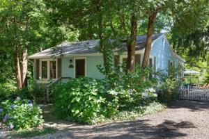 15435 Lakeshore Drive