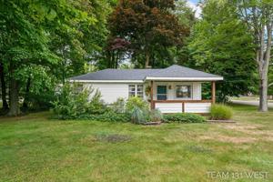 1833 Ottawa Beach