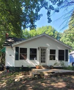 1193 Lakeview Drive