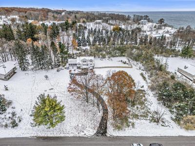 6679 Dunecrest Avenue