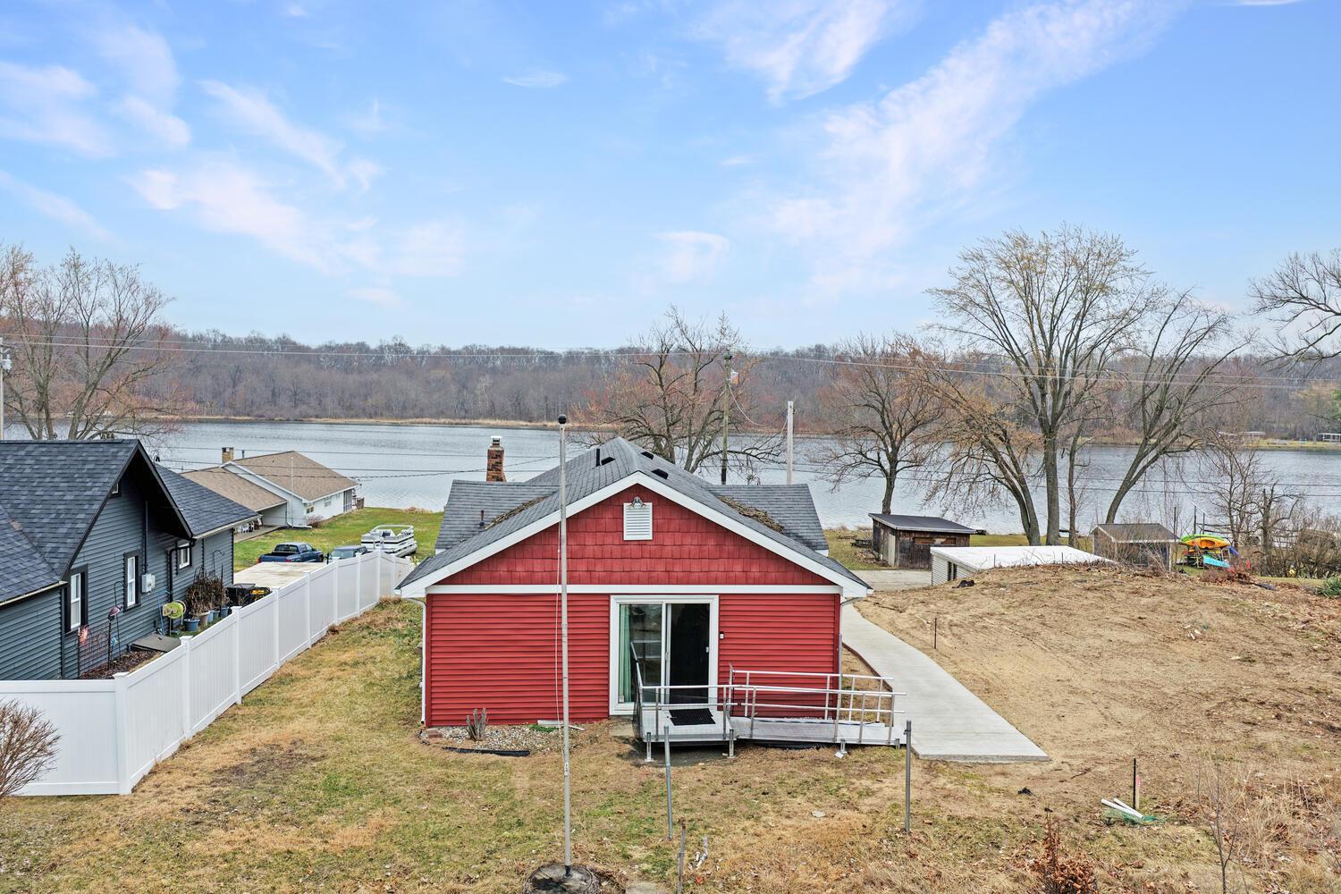 Image 3: 69907 Sunset Blvd Union MI-large-003-003