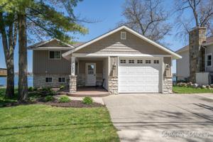 7050 Kitson NE Drive