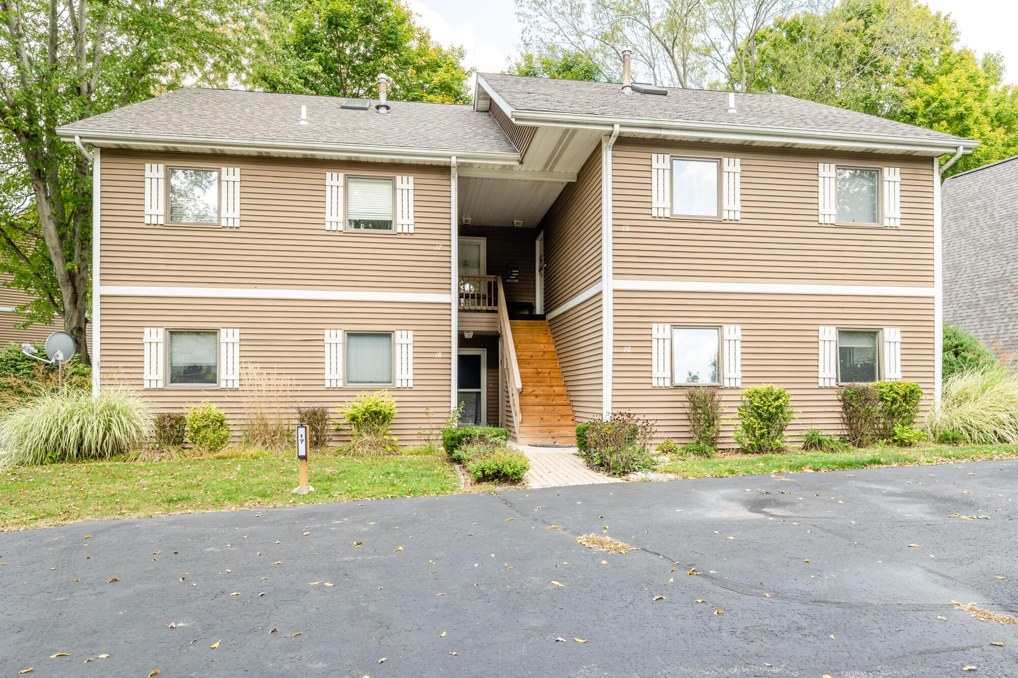 Image 2: N Watervliet-101