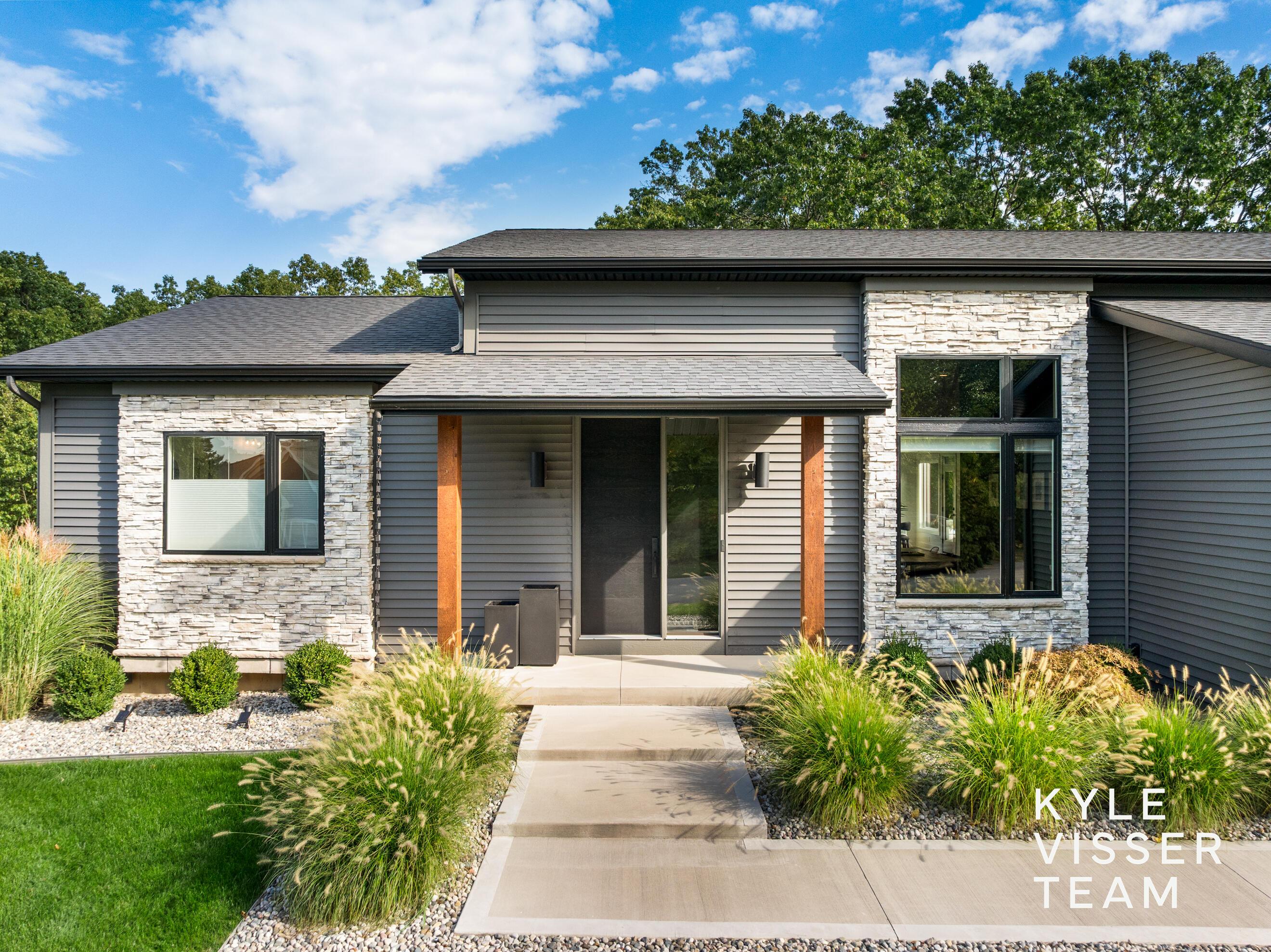 Image 2: Exterior Front