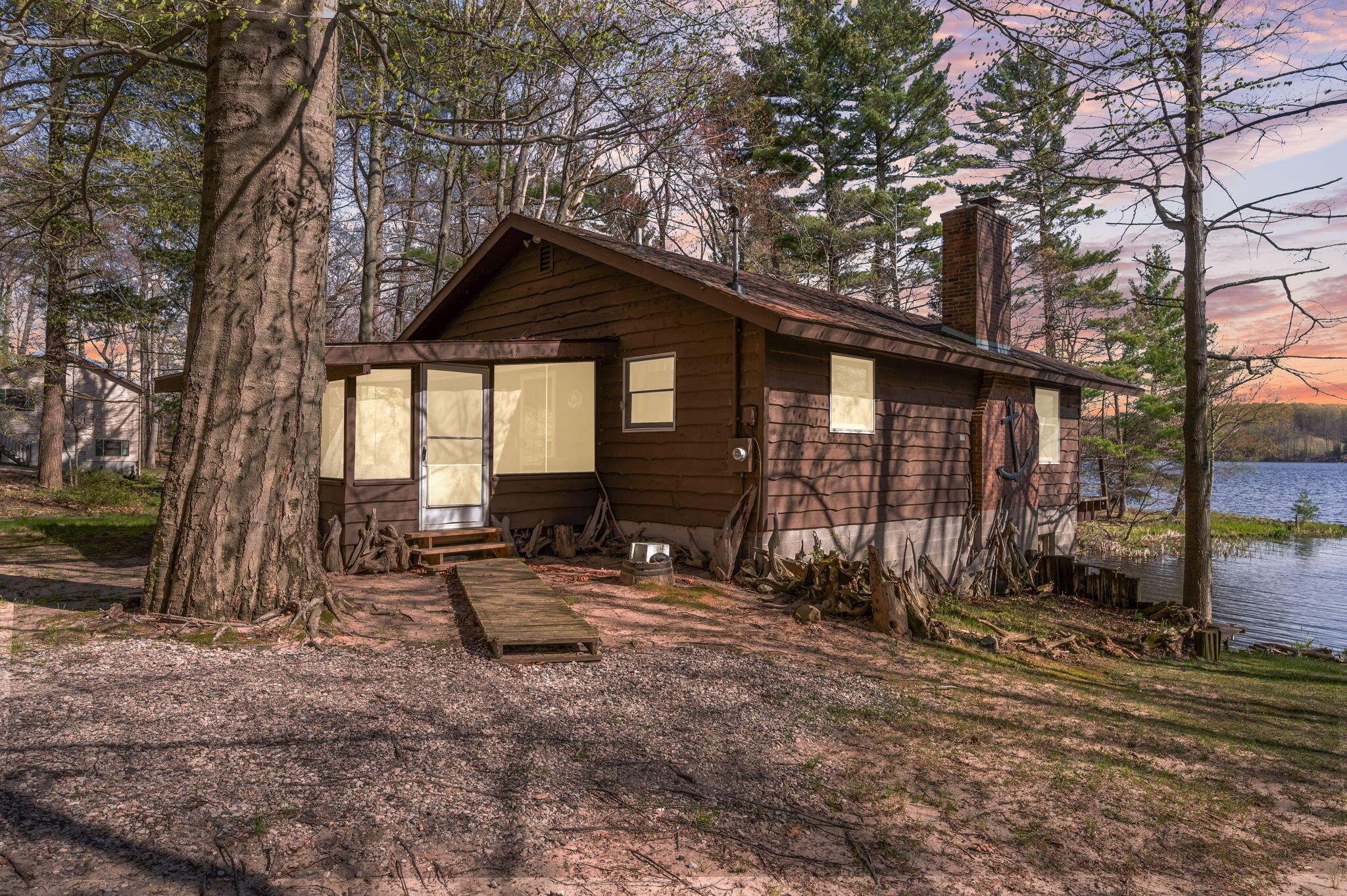 Image 3: 70-web-or-mls-5717-WPleasantHillRd-FreeS