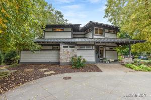 823 Campbell