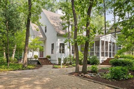 18614 Forest Beach