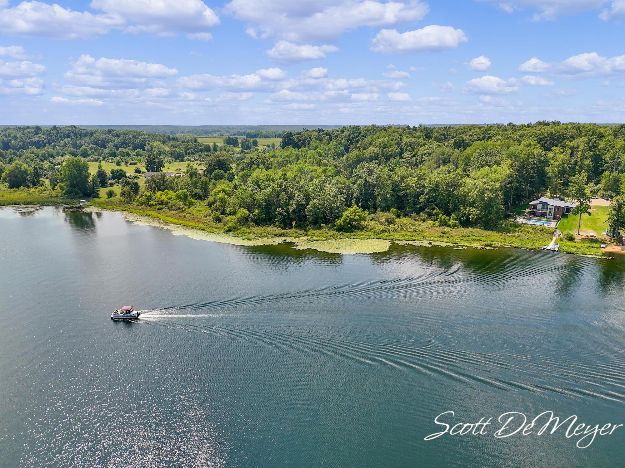 Image 1: DJI_20250807143516_0064_D