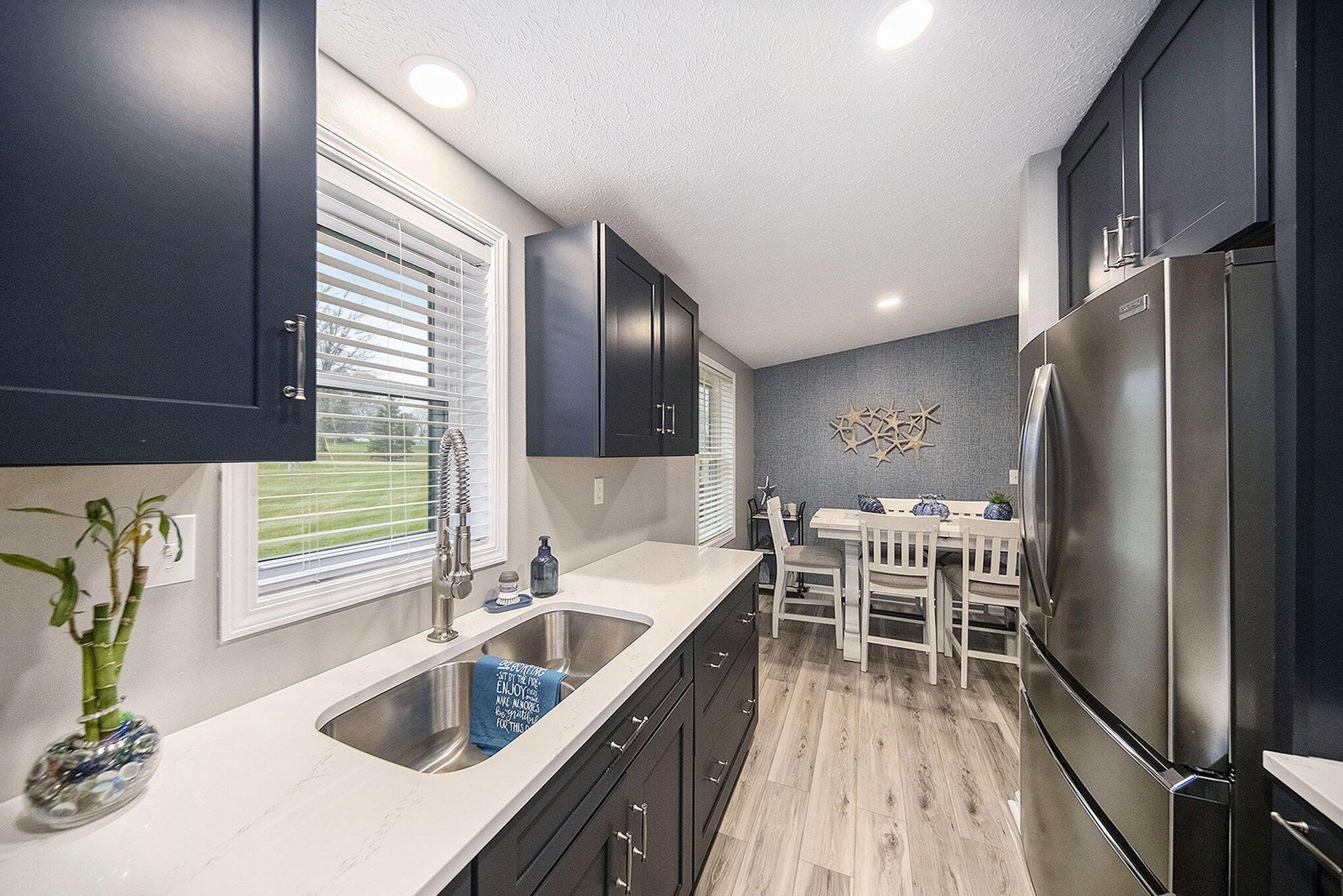 Image 4: 008_file_826