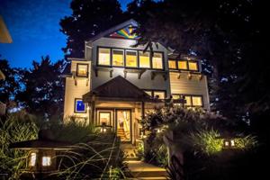 3599 Lakeshore Drive