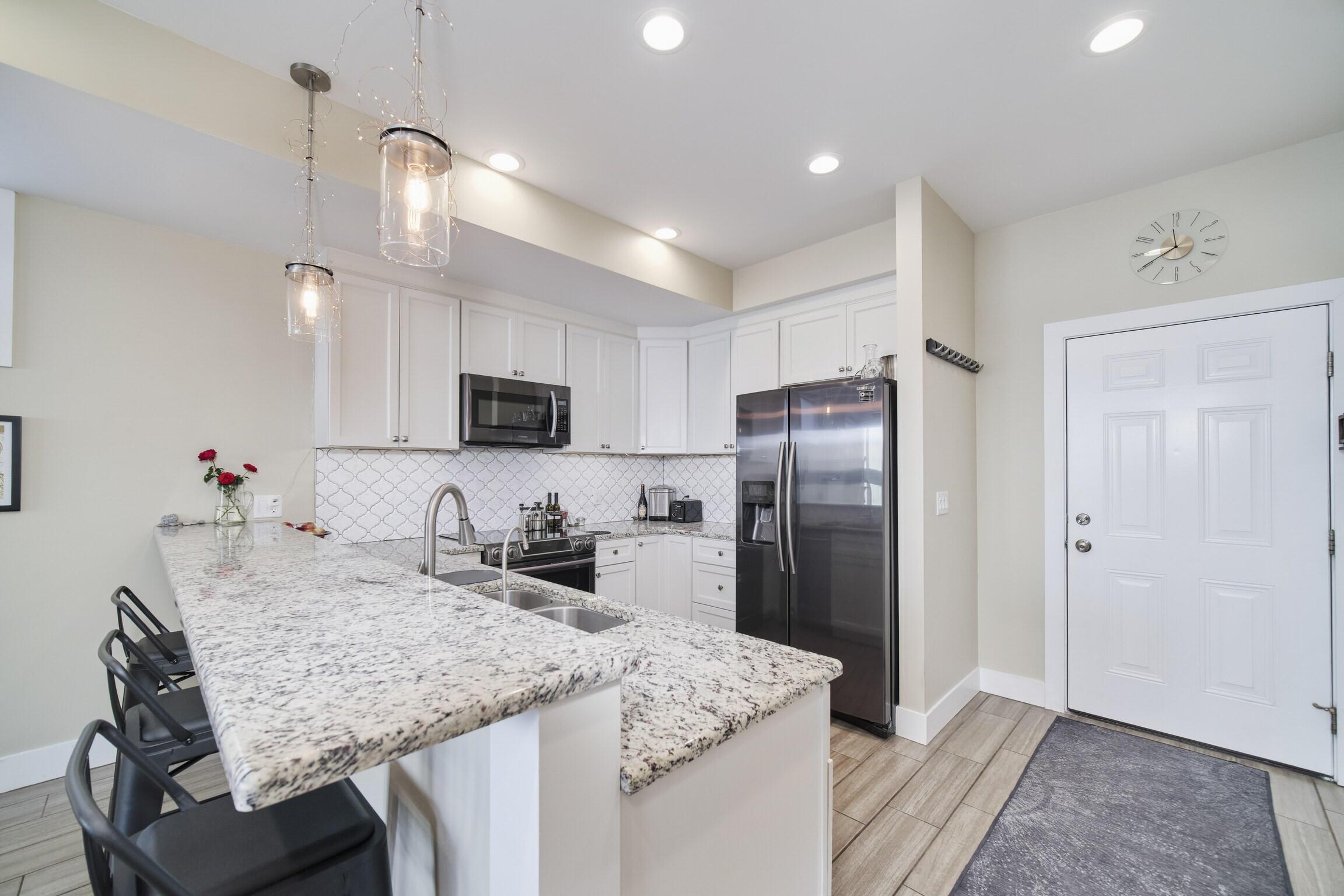 Image 3: 143_Joslin_Cove_Dr-02