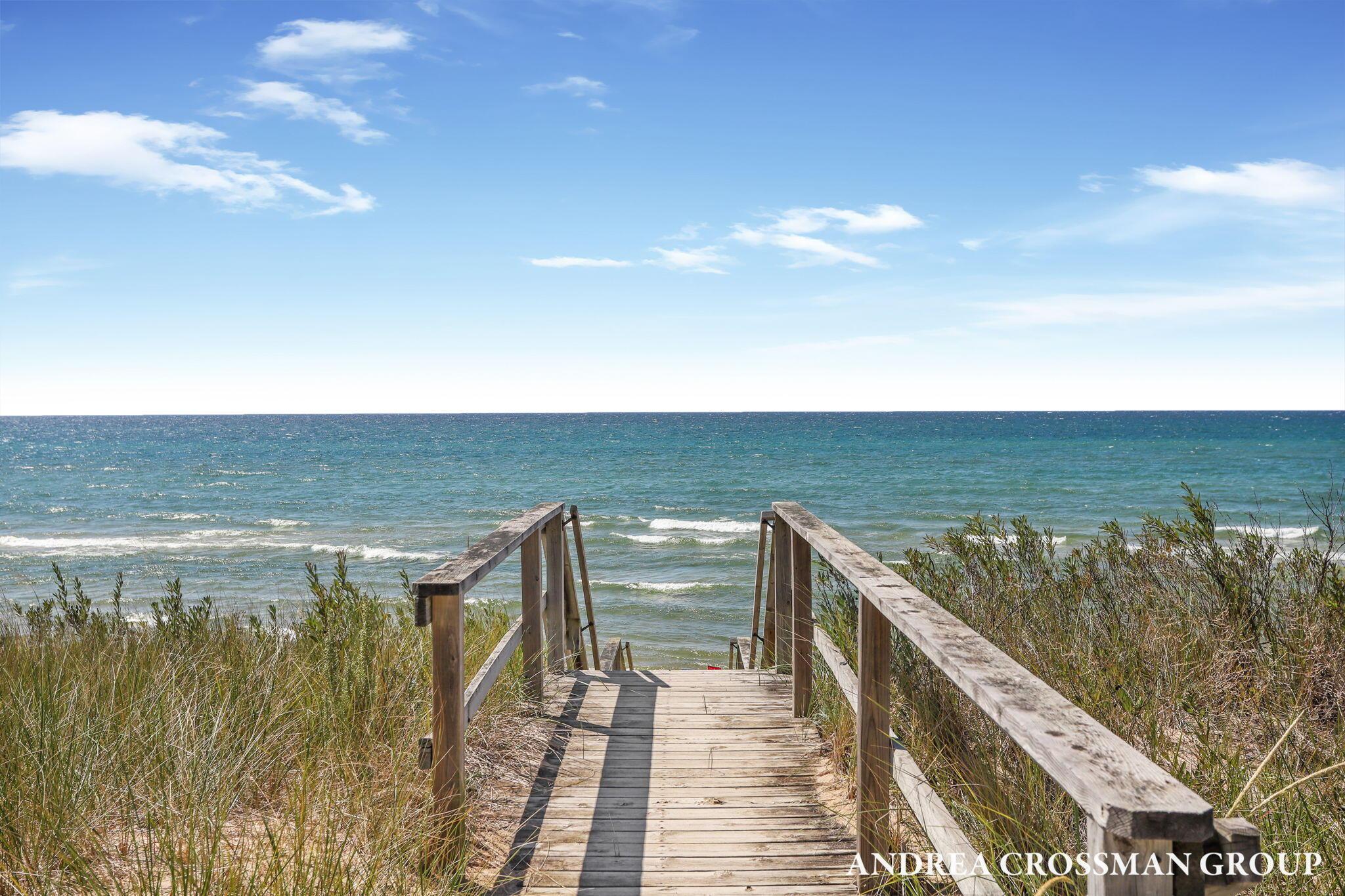 Image 4: 71-web-or-mls-lost-valley-rd