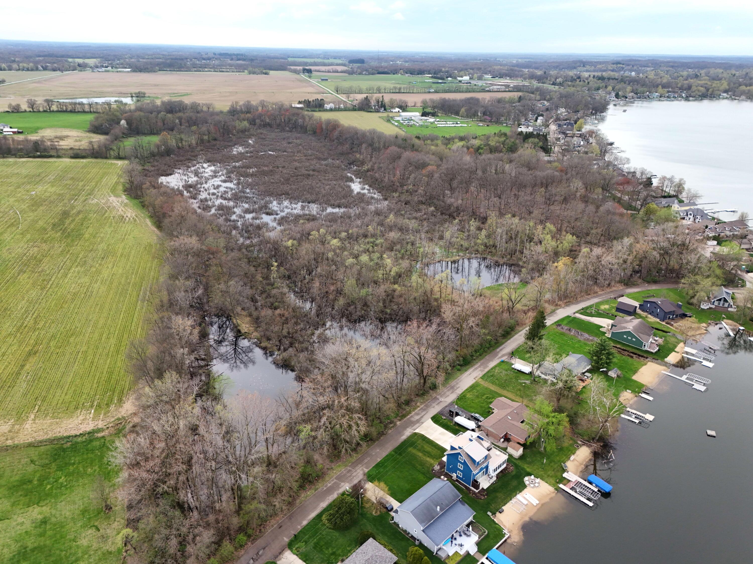 Image 3: Diamond lake 6
