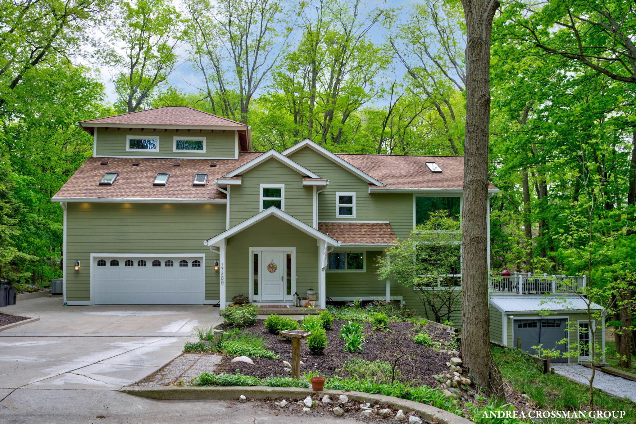 Image 2: 113-web-or-mls-17300-trillium-rdg