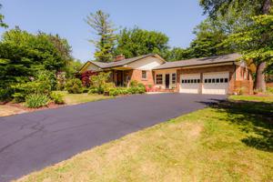 1087 Sylvan Drive