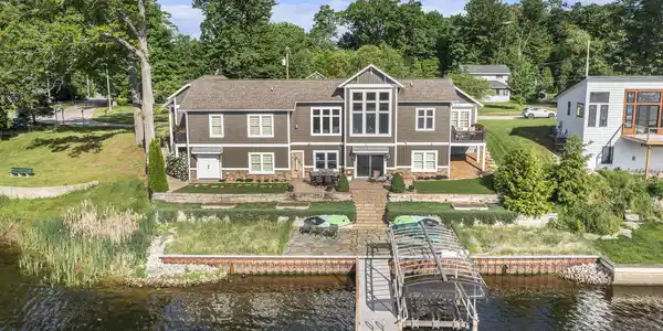 304 Lake Street