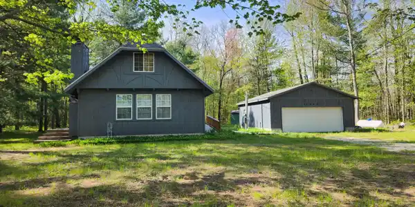 1041 Wolf Lake Drive