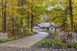 9240 Lakeshore Drive