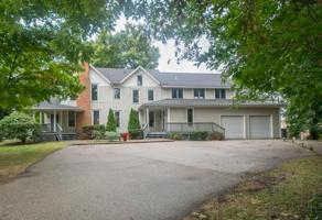 2303 Lakeview