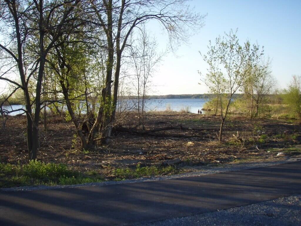 Image 4: thumbnail_image5